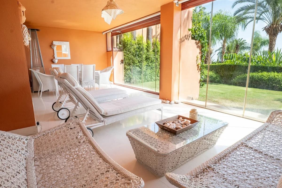 2 Bedroom Ground Floor Apartment for Sale in Benahavís, Málaga - Image 6