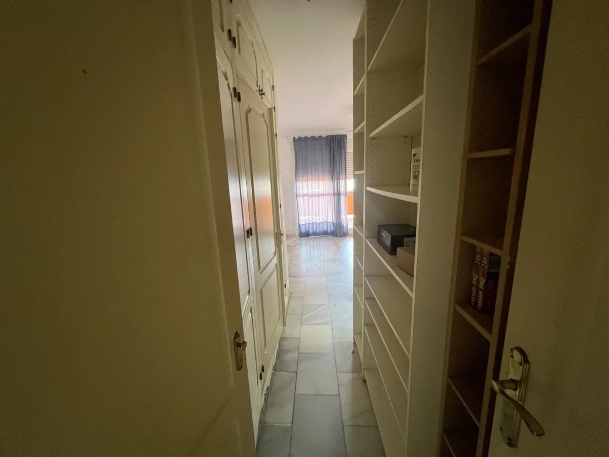 3 Bedroom Ground Floor Apartment for Sale in Estepona, Málaga - Image 9