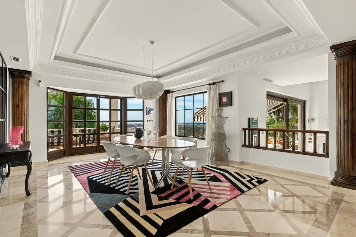 7 Bedroom Detached Villa for Sale in Benahavís, Málaga - Image 3