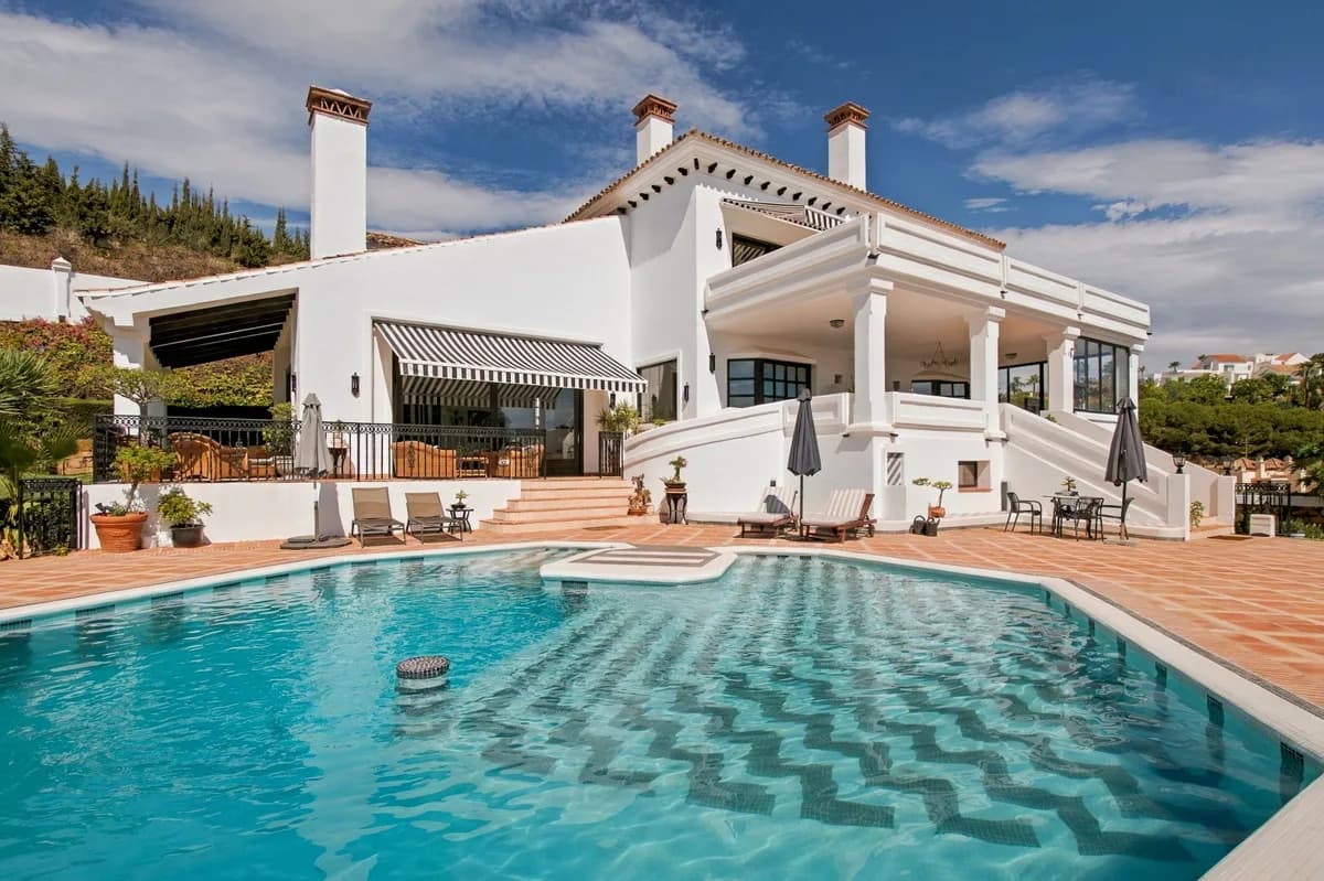 7 Bedroom Detached Villa for Sale in Benahavís, Málaga - Image 5