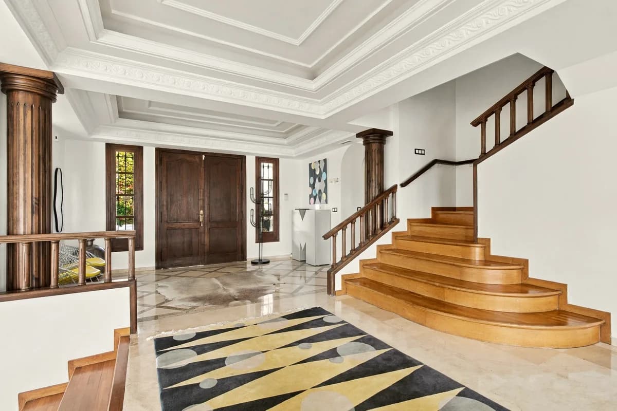 7 Bedroom Detached Villa for Sale in Benahavís, Málaga - Image 9