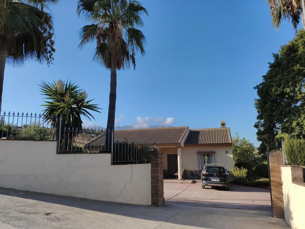 3 Bedroom Finca - Cortijo for Sale in Alhaurín el Grande, Málaga - Image 3