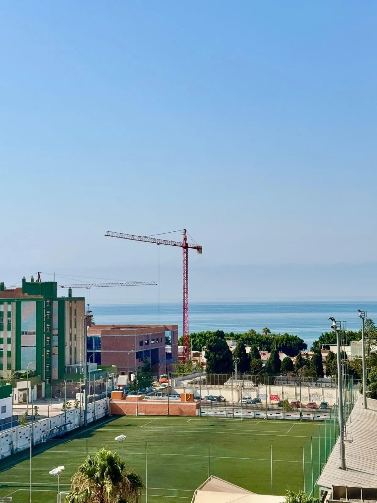 2 Bedroom Middle Floor Apartment for Sale in El Palo, Málaga - Image 2