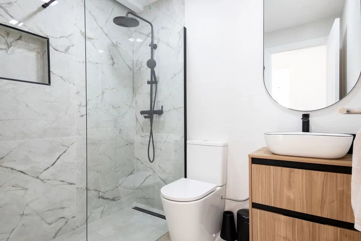 3 Bedroom Middle Floor Apartment for Sale in Riviera del Sol, Málaga - Image 5
