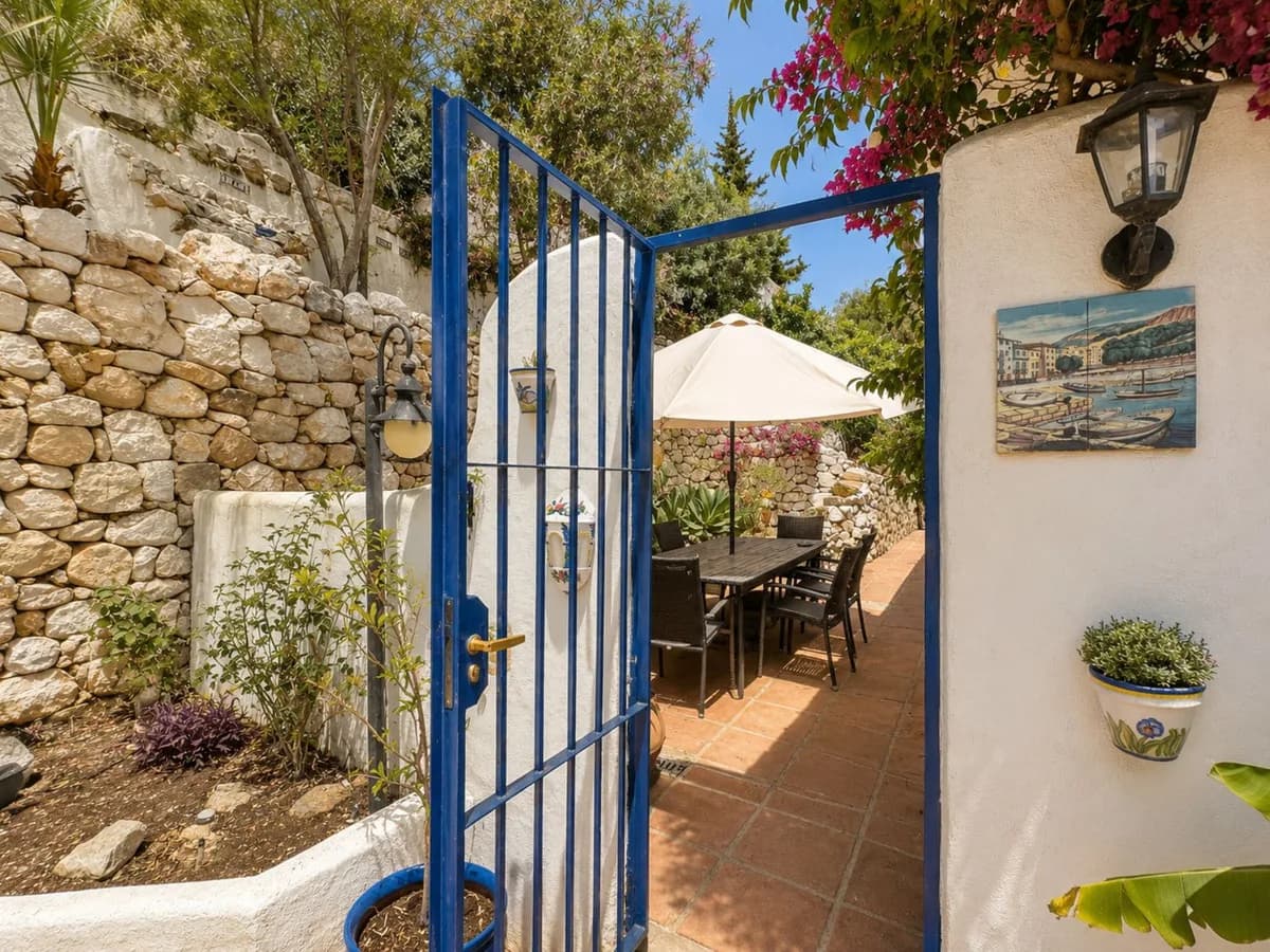 4 Bedroom Detached Villa for Sale in Mijas, Málaga - Image 8