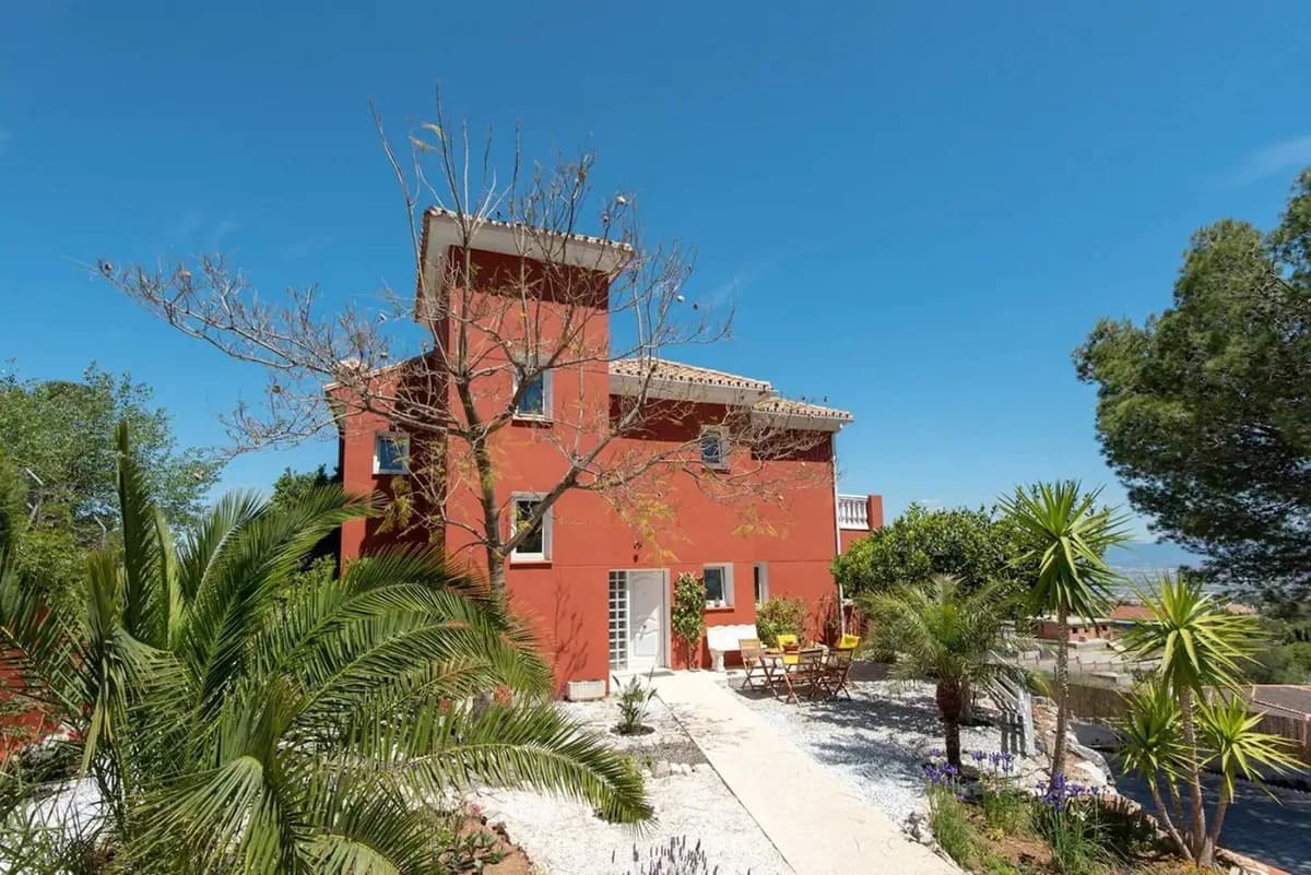 4 Bedroom Detached Villa for Sale in Alhaurín de la Torre, Málaga - Image 3