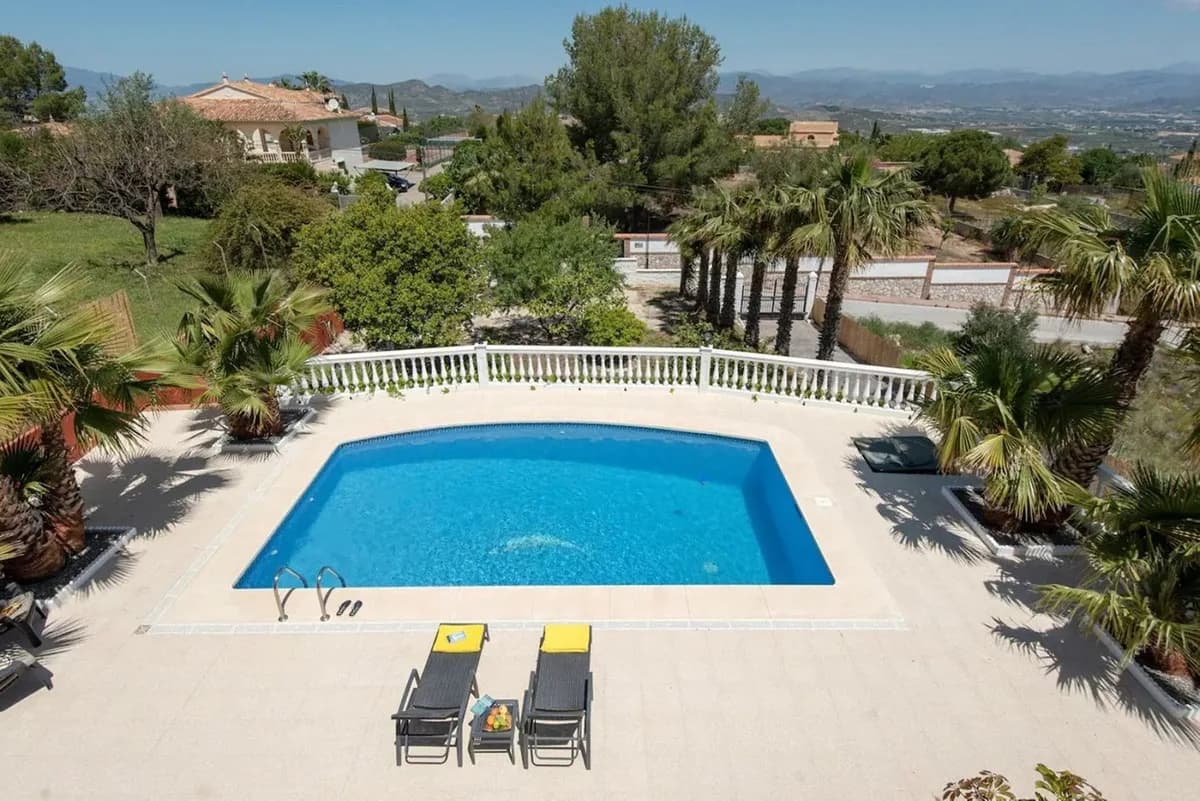 4 Bedroom Detached Villa for Sale in Alhaurín de la Torre, Málaga - Image 6