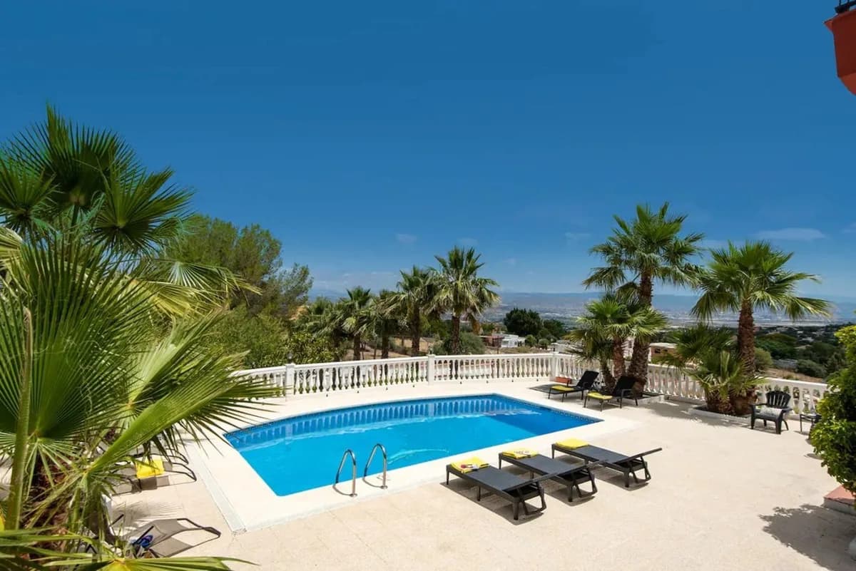 4 Bedroom Detached Villa for Sale in Alhaurín de la Torre, Málaga - Image 7