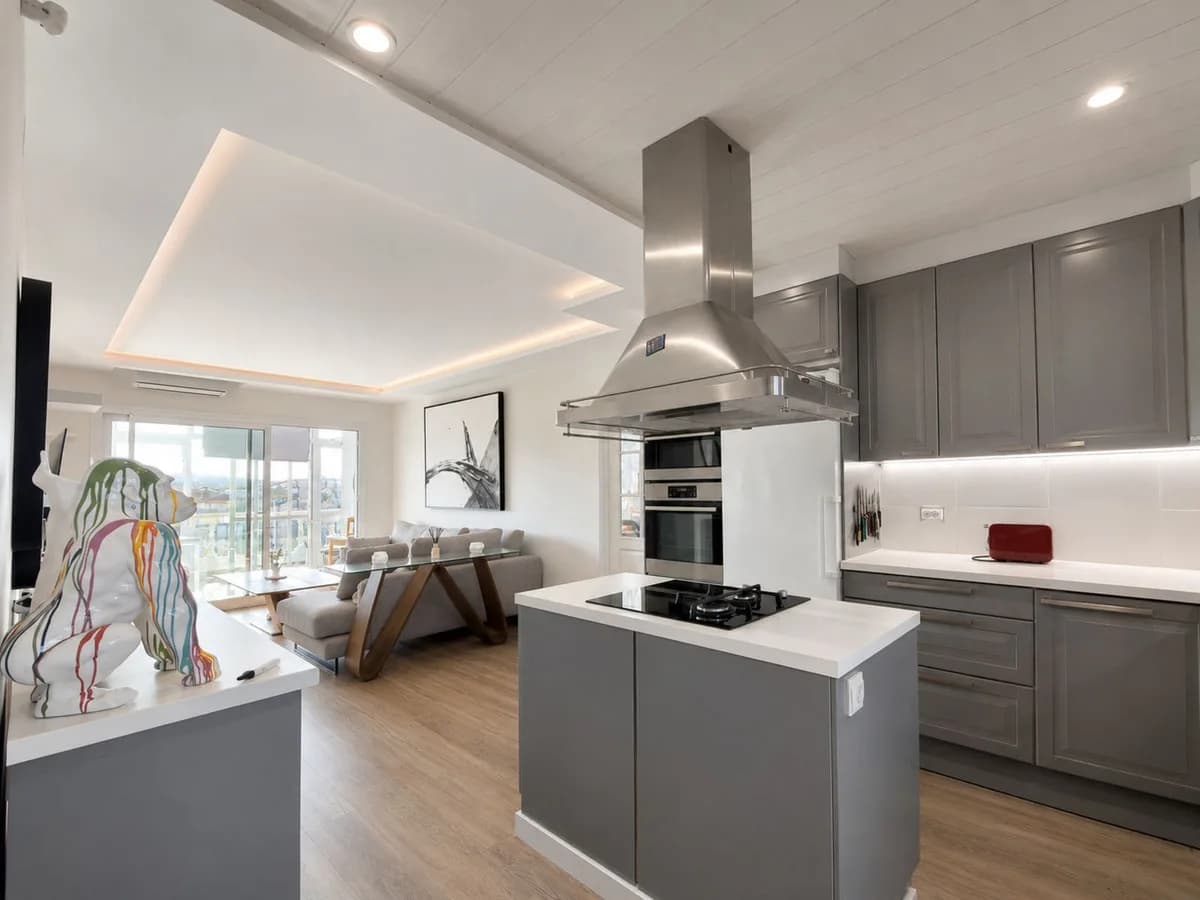 3 Bedroom Penthouse for Sale in Mijas Costa, Málaga - Image 4
