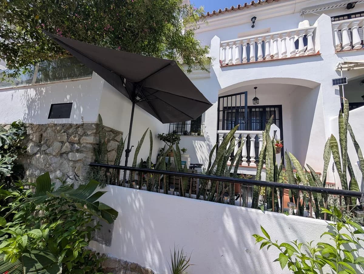 3 Bedroom Townhouse for Sale in Riviera del Sol, Málaga - Image 4