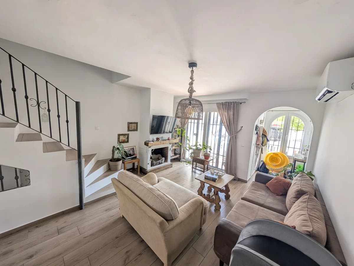 3 Bedroom Townhouse for Sale in Riviera del Sol, Málaga - Image 7