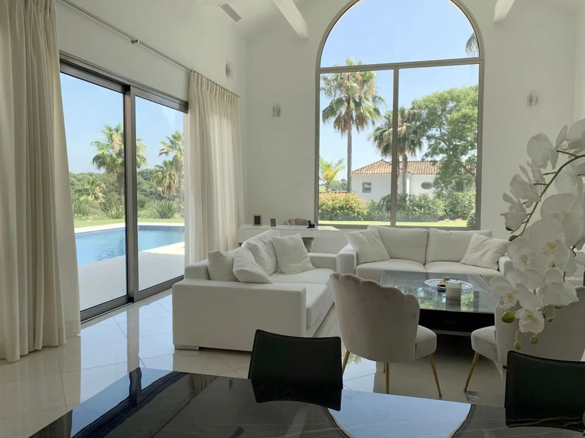 5 Bedroom Detached Villa for Sale in Sotogrande, Cádiz - Image 8