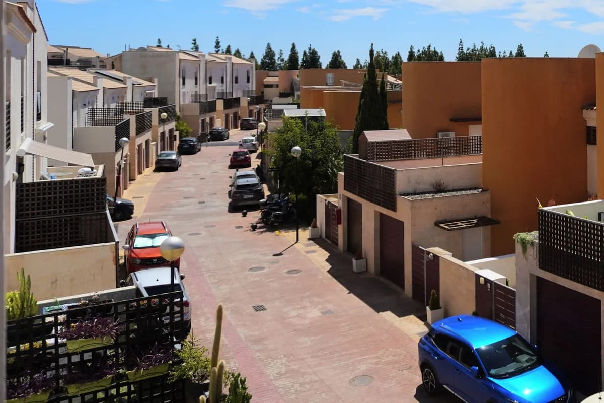 4 Bedroom Townhouse for Sale in Mijas, Málaga - Image 3