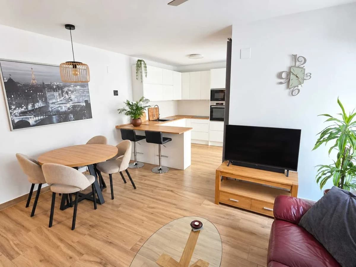2 Bedroom Ground Floor Apartment for Sale in Los Boliches, Málaga - Image 3