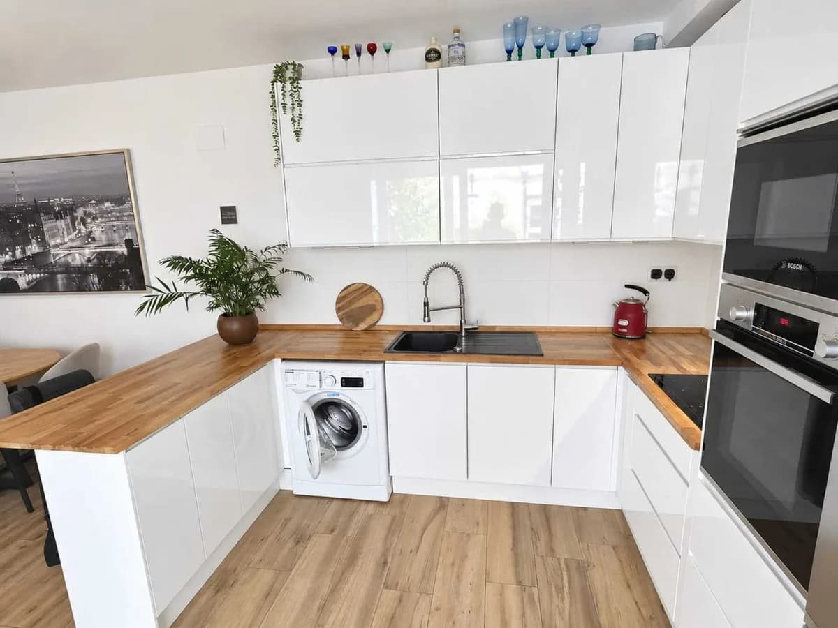 2 Bedroom Ground Floor Apartment for Sale in Los Boliches, Málaga - Image 4