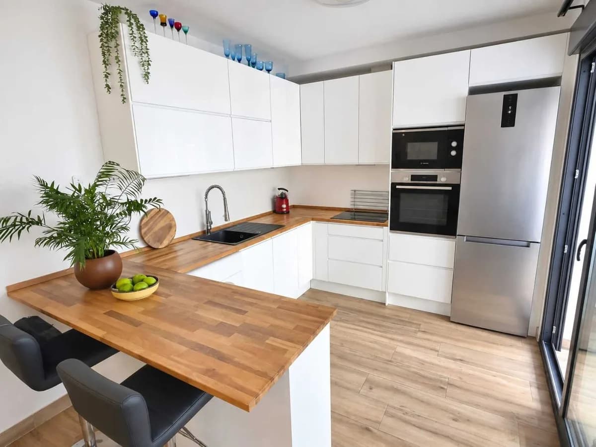 2 Bedroom Ground Floor Apartment for Sale in Los Boliches, Málaga - Image 6