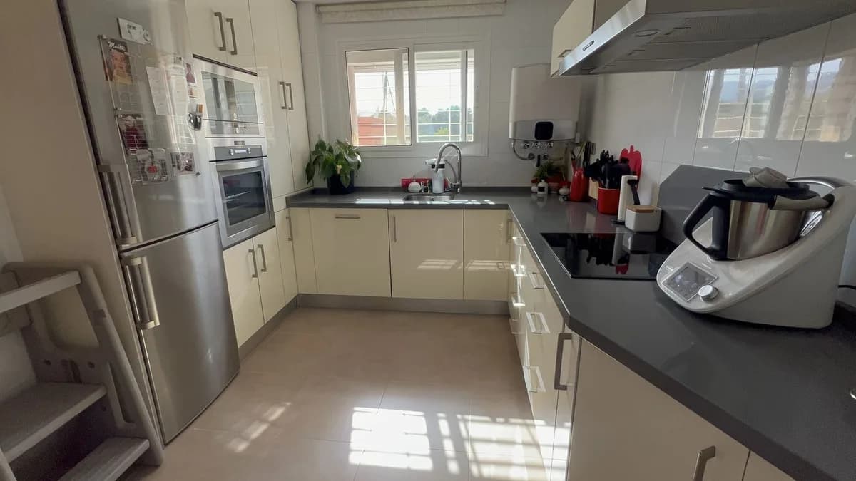 3 Bedroom Townhouse for Sale in Alhaurín de la Torre, Málaga - Image 4