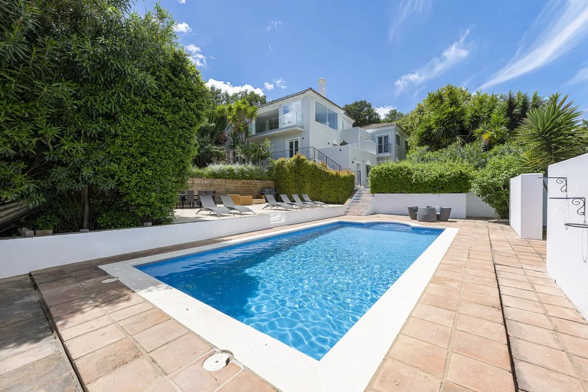6 Bedroom Detached Villa for Sale in Sotogrande Alto, Cádiz - Image 2