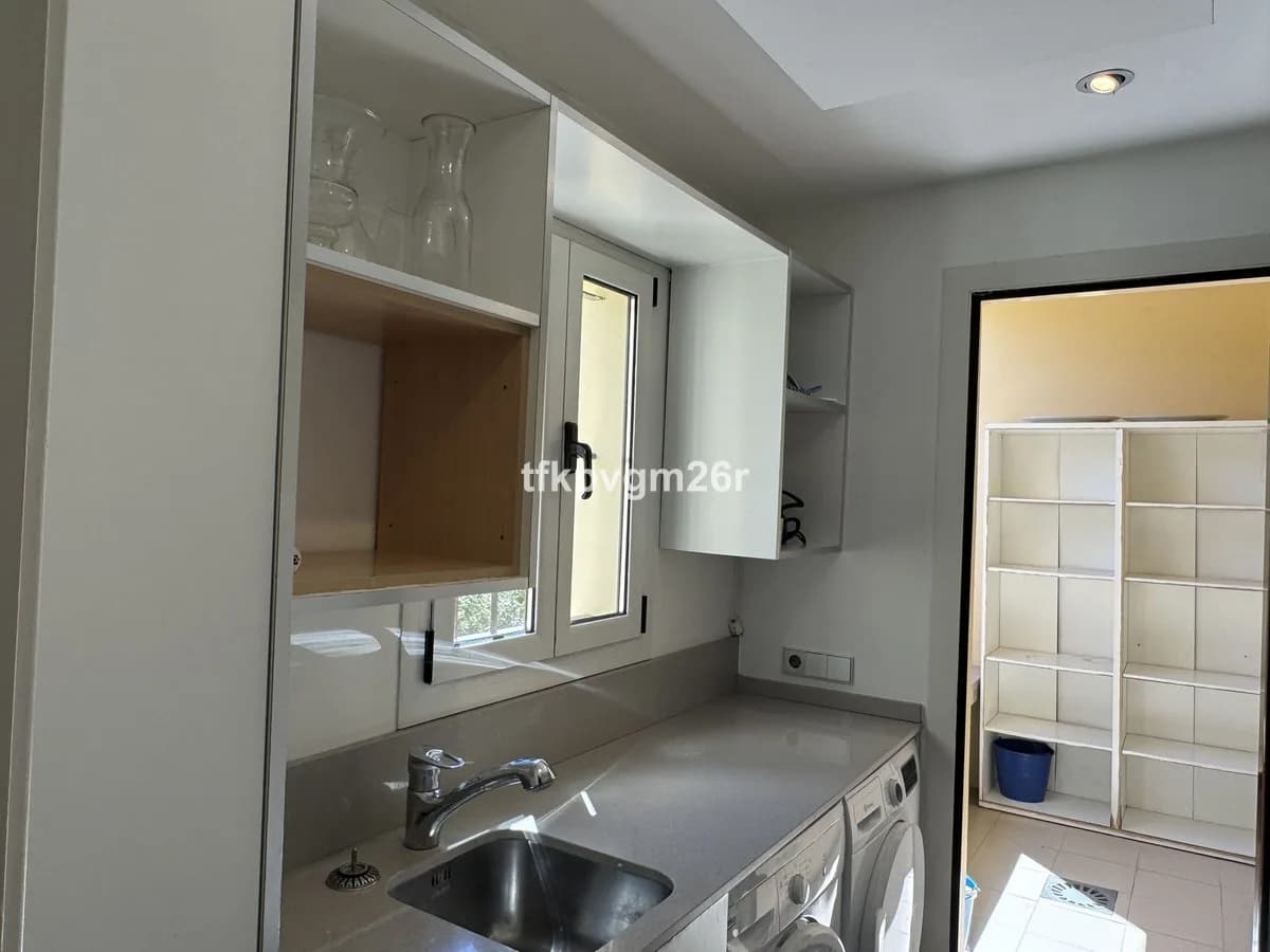 4 Bedroom Ground Floor Apartment for Sale in Sotogrande Alto, Cádiz