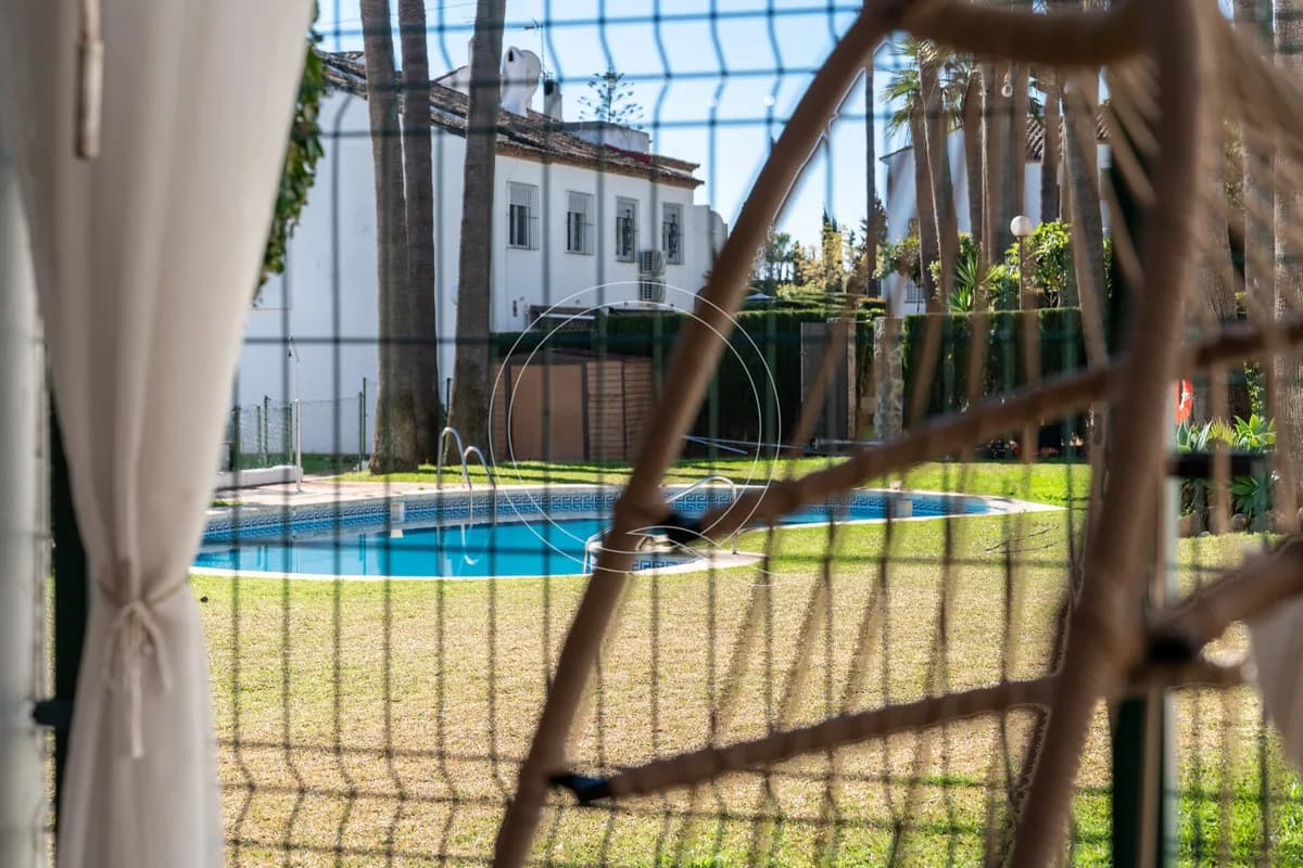 3 Bedroom Semi-Detached House for Sale in Estepona, Málaga - Image 7
