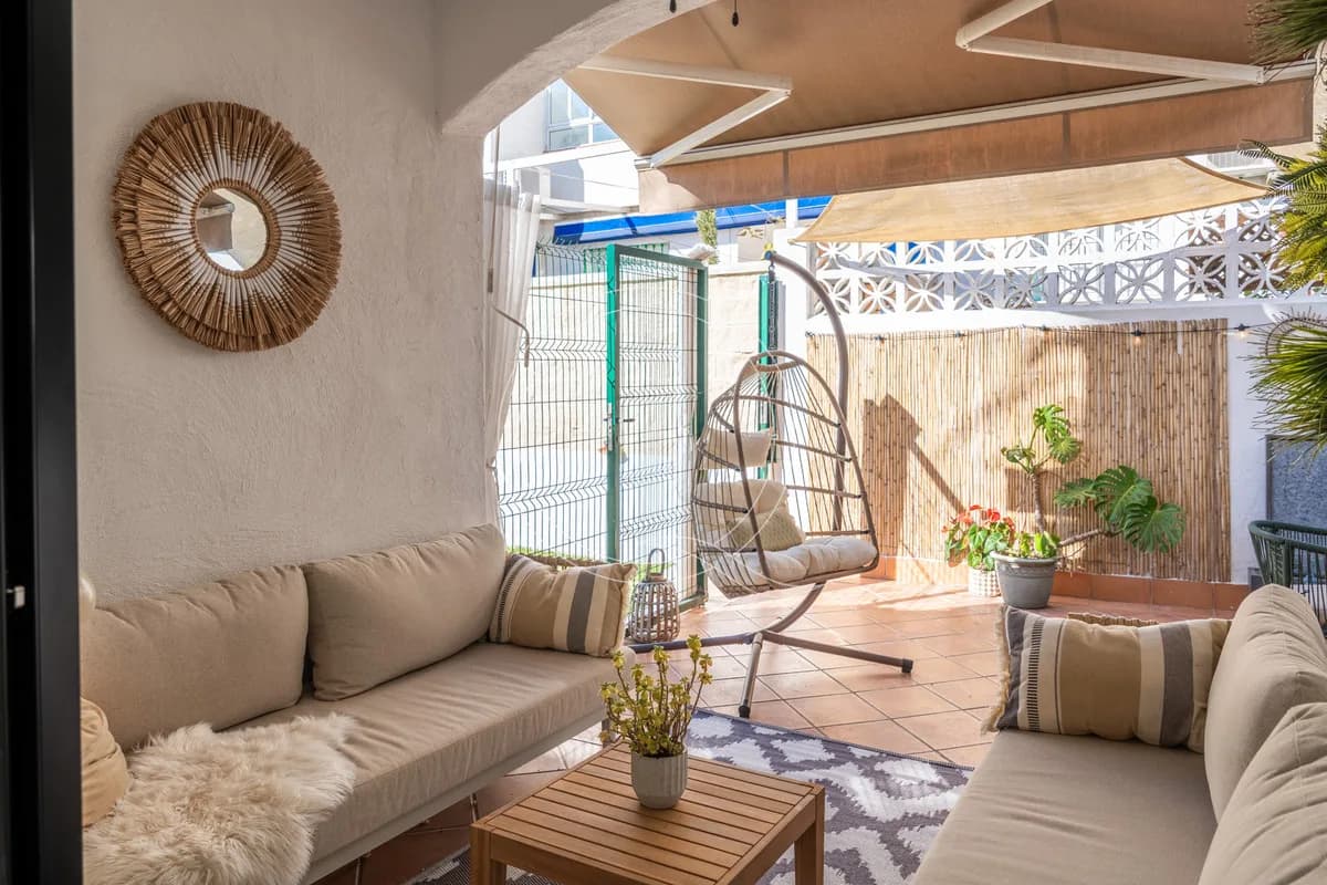 3 Bedroom Semi-Detached House for Sale in Estepona, Málaga - Image 9