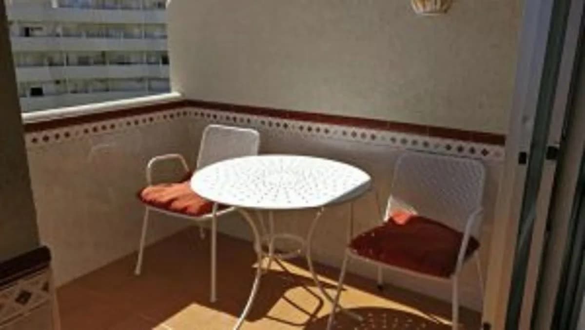 1 Bedroom Middle Floor Apartment for Sale in Benalmadena, Málaga - Image 8