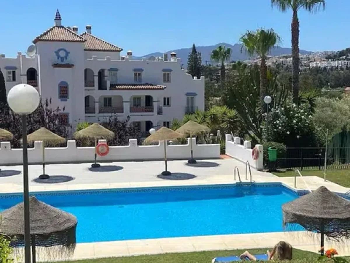 2 Bedroom Ground Floor Apartment for Sale in Mijas Golf, Málaga - Image 3