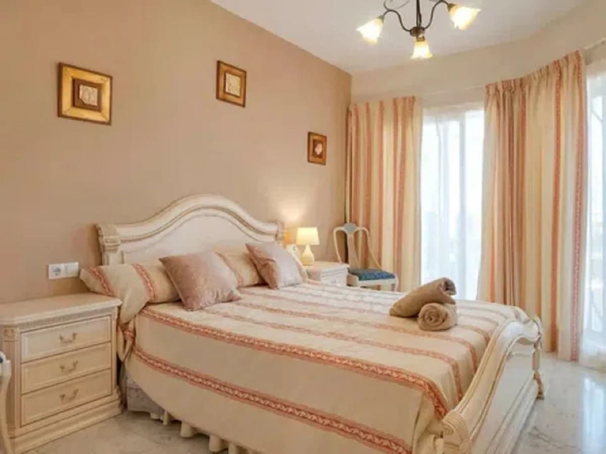 2 Bedroom Ground Floor Apartment for Sale in Mijas Golf, Málaga - Image 4