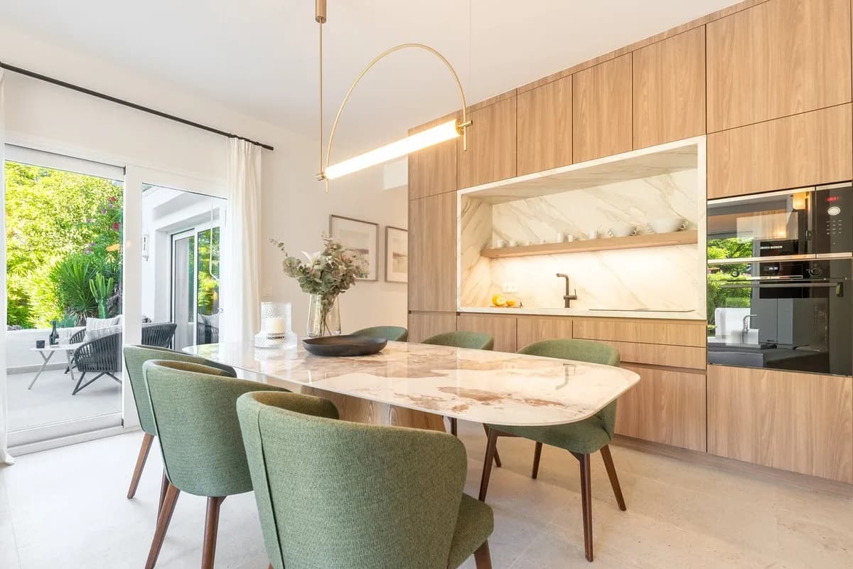 4 Bedroom Ground Floor Apartment for Sale in Marbella, Málaga - Image 7