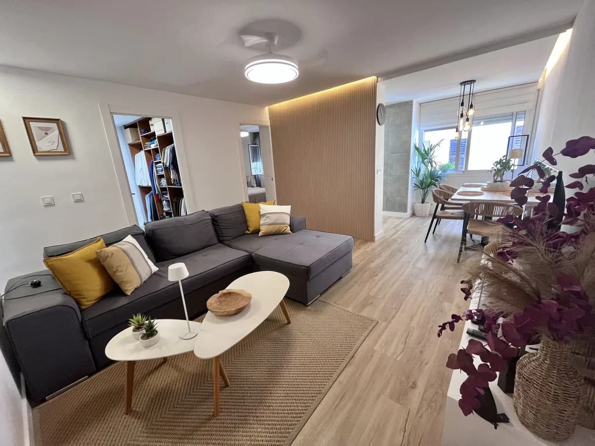 3 Bedroom Middle Floor Apartment for Sale in Torremolinos, Málaga