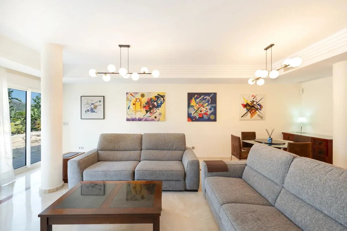 3 Bedroom Ground Floor Apartment for Sale in San Roque, Cádiz - Image 4