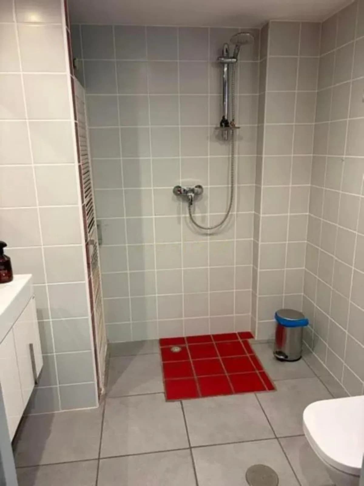 1 Bedroom Middle Floor Apartment for Sale in Marbella, Málaga - Image 9