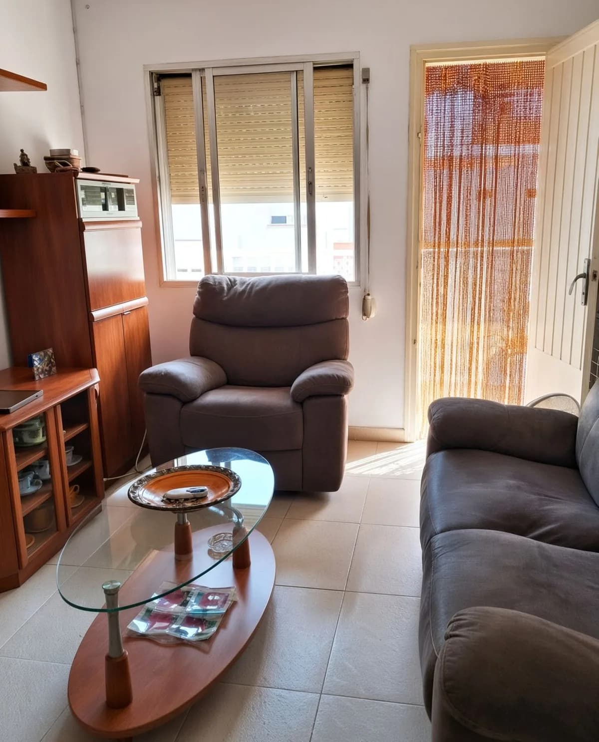 1 Bedroom Middle Floor Apartment for Sale in San Luis de Sabinillas, Málaga - Image 3