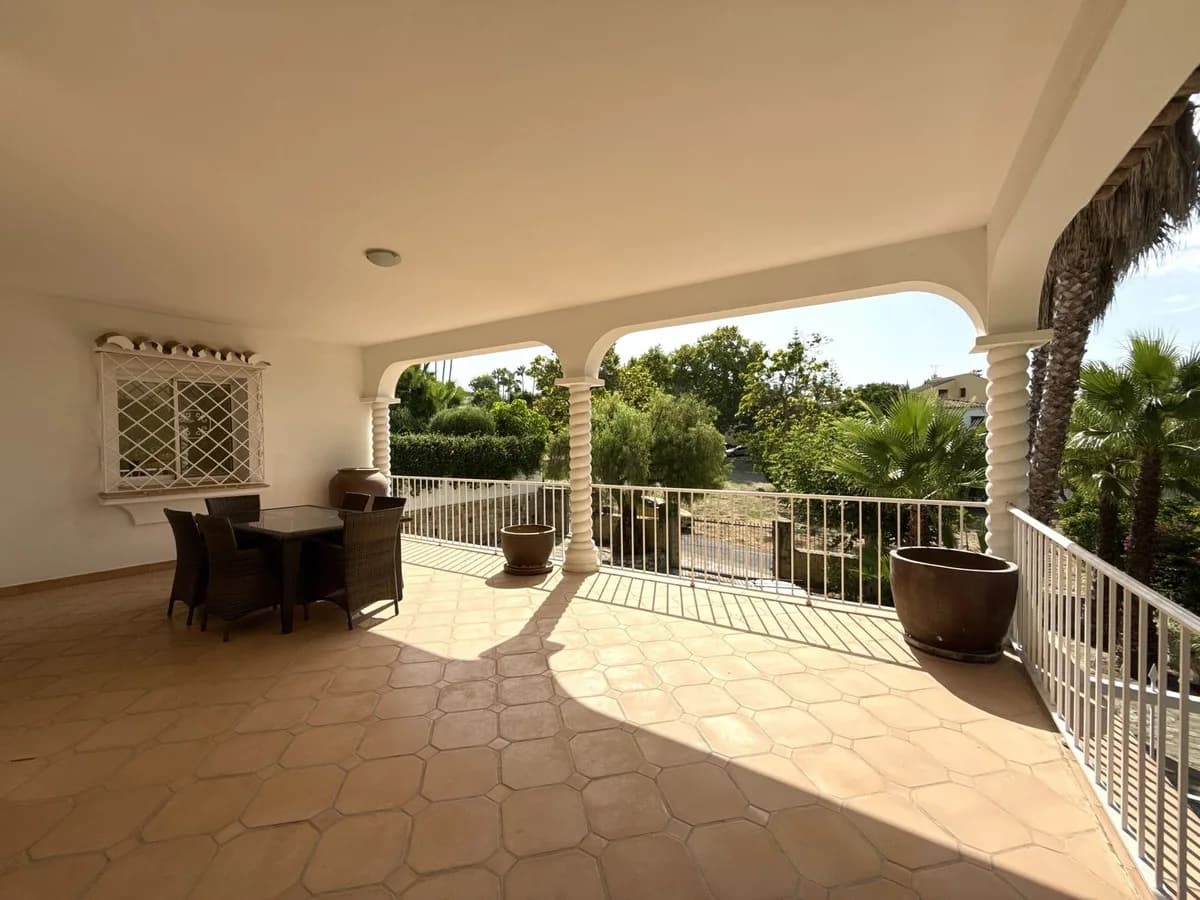 3 Bedroom Semi-Detached House for Sale in San Pedro de Alcántara, Málaga - Image 4