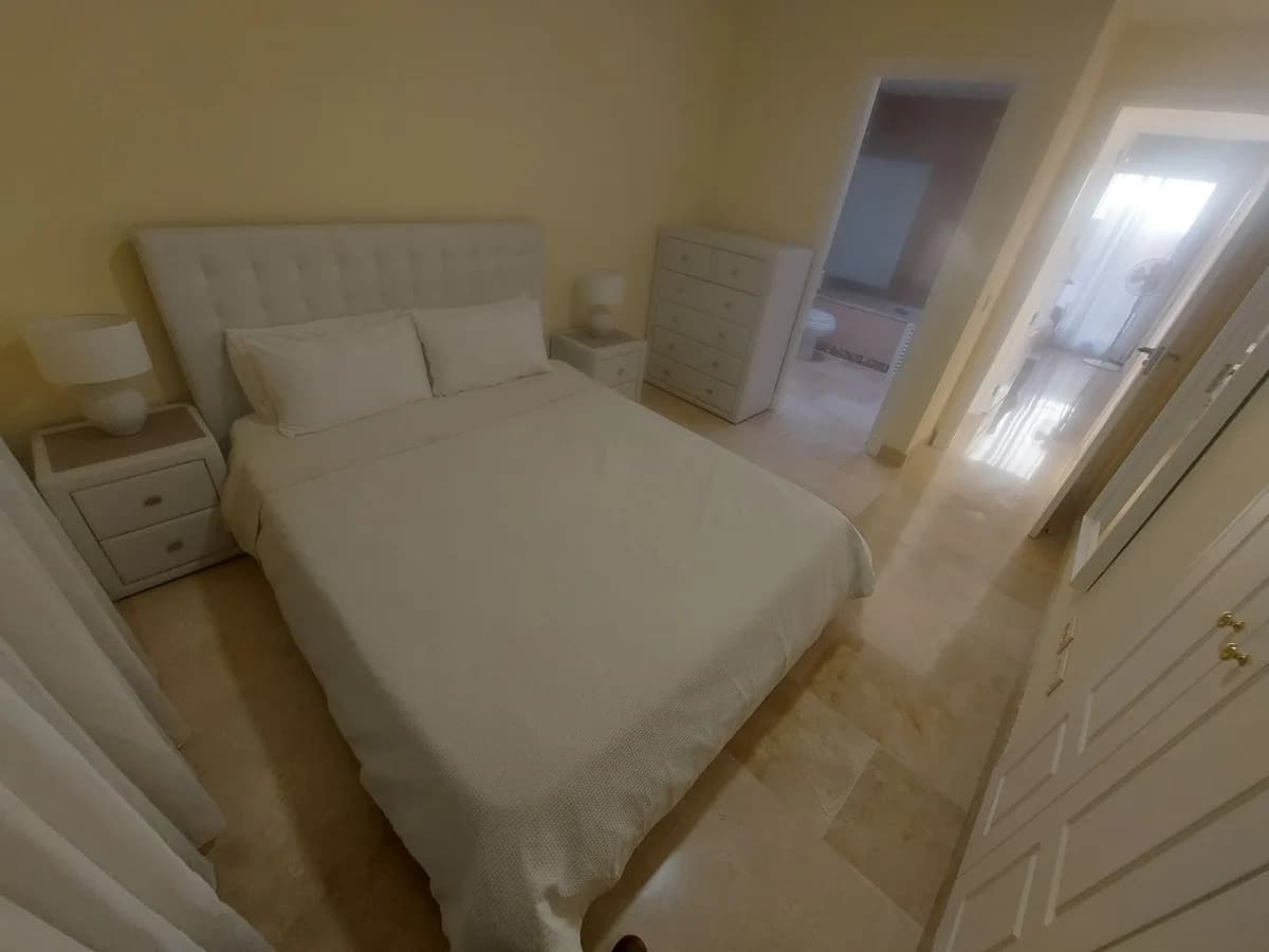 2 Bedroom Penthouse for Sale in La Duquesa, Málaga - Image 8