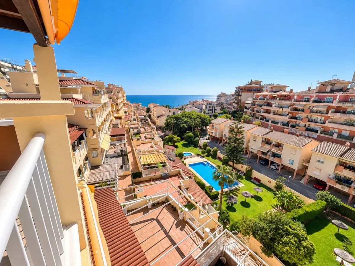 2 Bedroom Penthouse Duplex for Sale in Benalmadena, Málaga