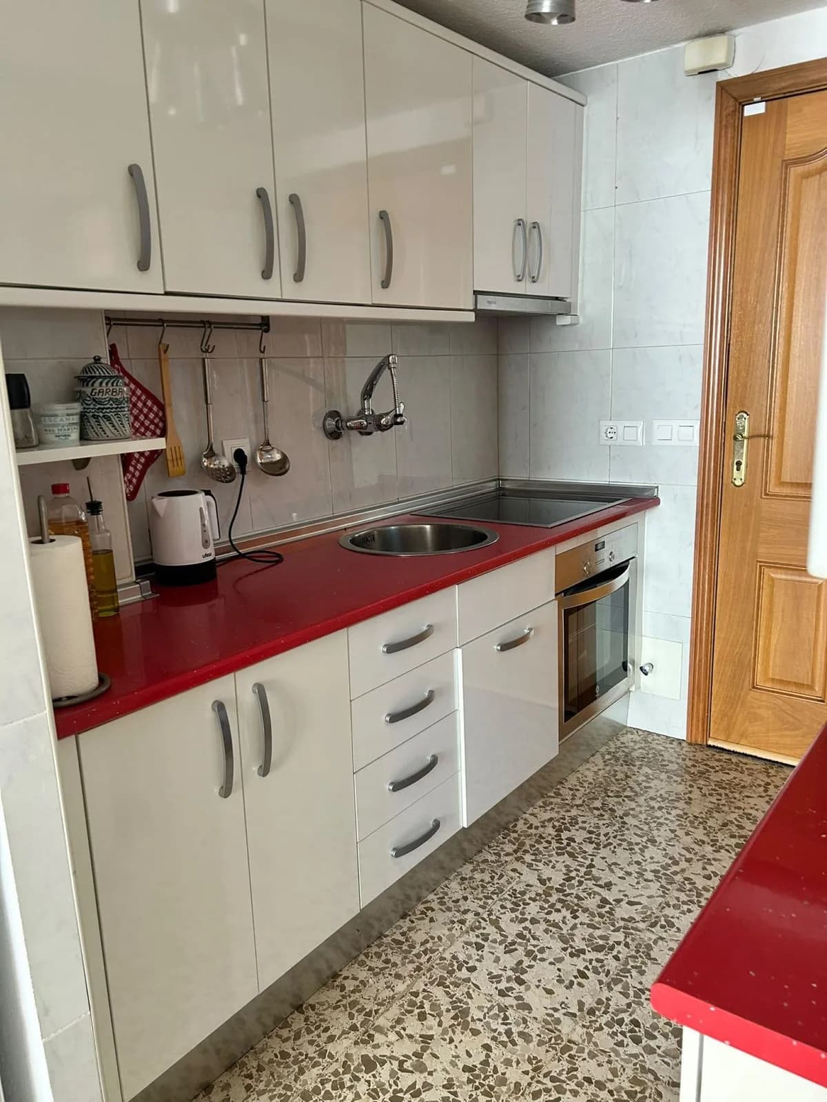 1 Bedroom Middle Floor Apartment for Sale in Torremolinos, Málaga - Image 7