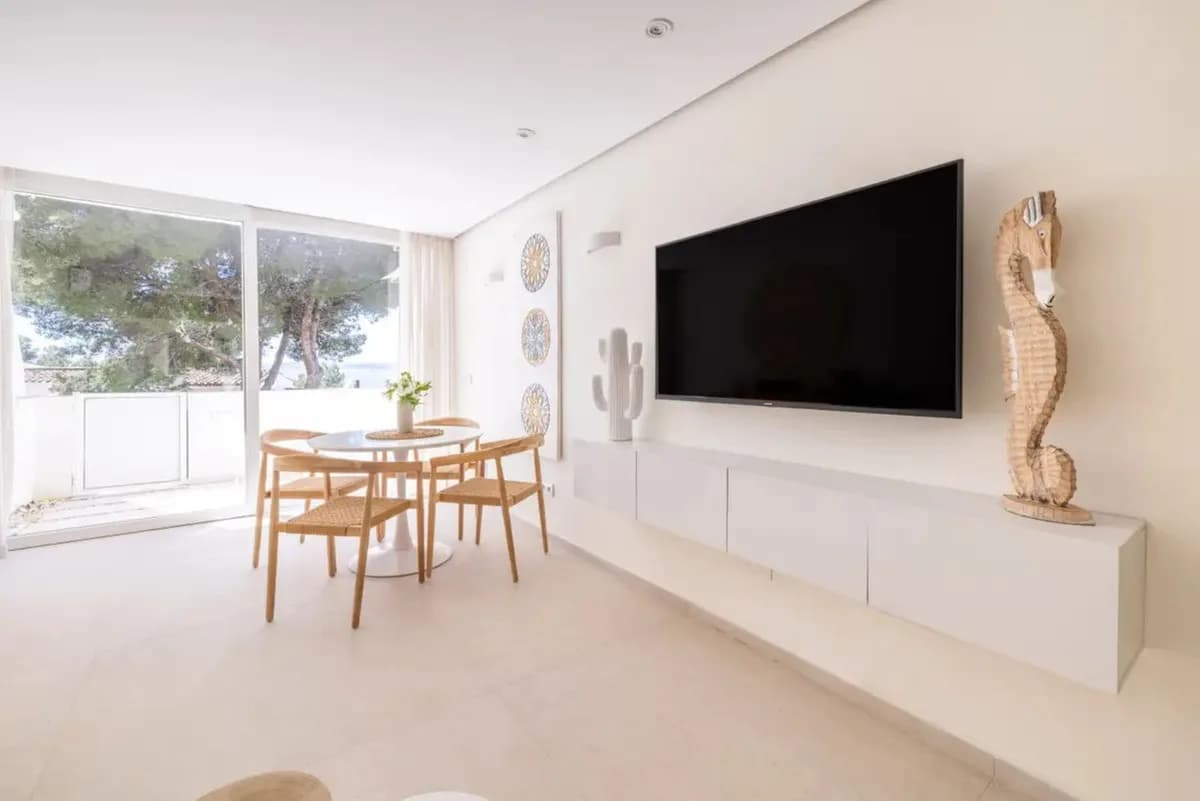 1 Bedroom Ground Floor Apartment for Sale in Estepona, Málaga - Image 4