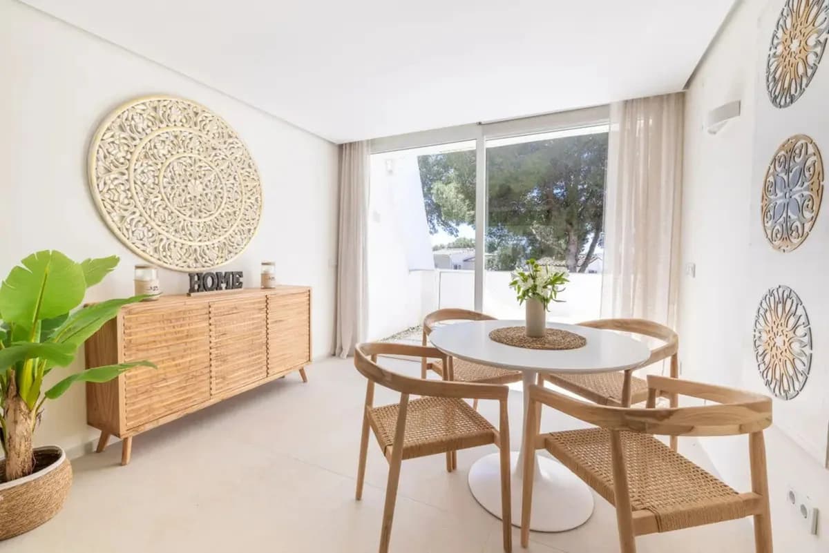 1 Bedroom Ground Floor Apartment for Sale in Estepona, Málaga - Image 5