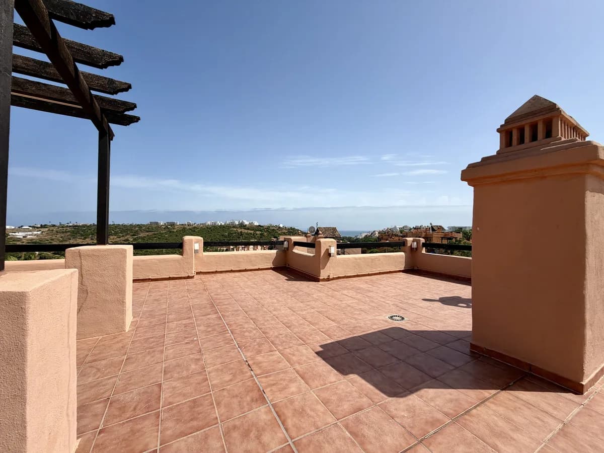 3 Bedroom Penthouse Duplex for Sale in Casares, Málaga - Image 2