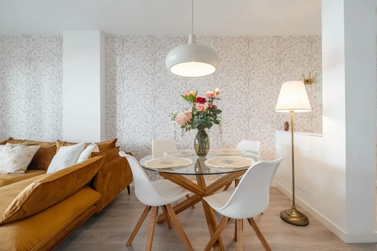 3 Bedroom Middle Floor Apartment for Sale in La Campana, Málaga - Image 5