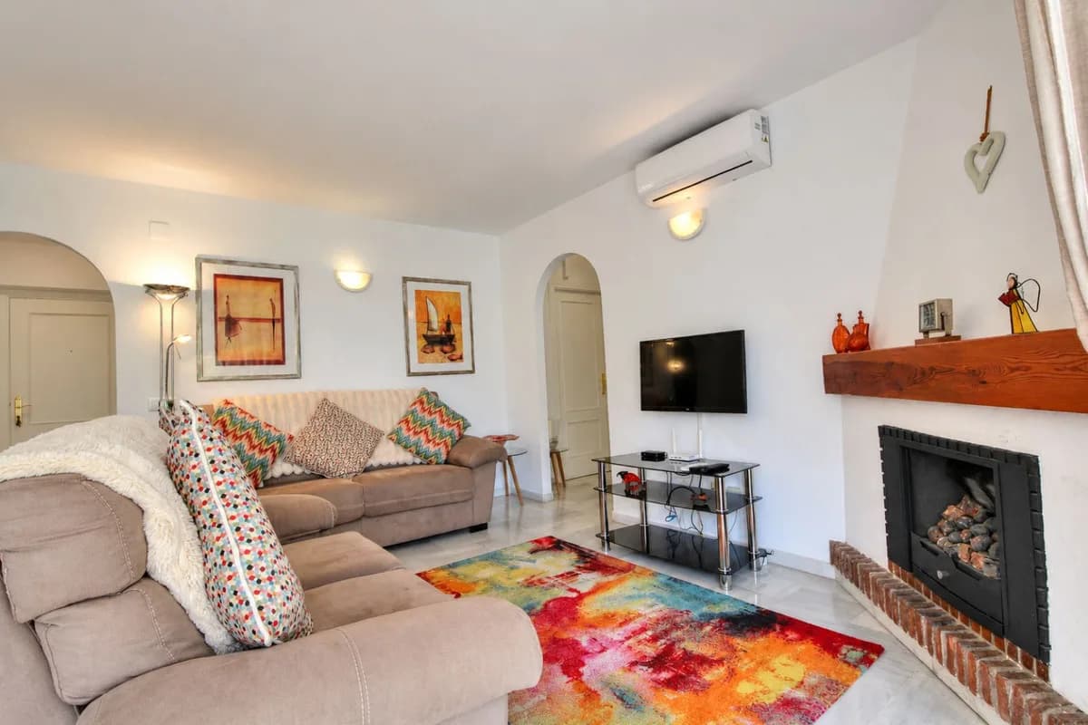2 Bedroom Ground Floor Apartment for Sale in Mijas Golf, Málaga - Image 6