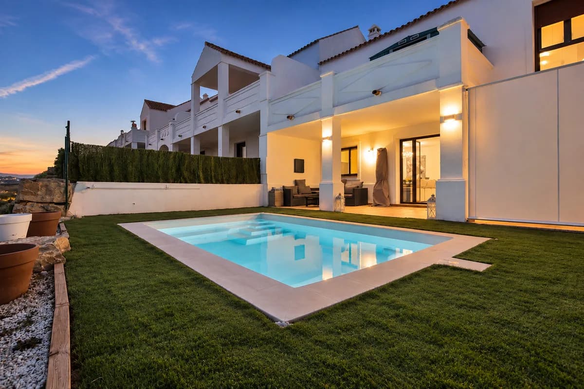 3 Bedroom Semi-Detached House for Sale in Doña Julia, Málaga - Image 2