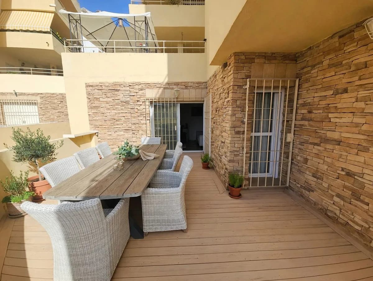 3 Bedroom Ground Floor Apartment for Sale in Riviera del Sol, Málaga