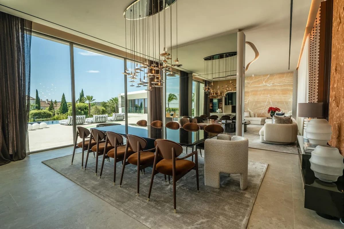 6 Bedroom Detached Villa for Sale in Sotogrande, Cádiz - Image 9