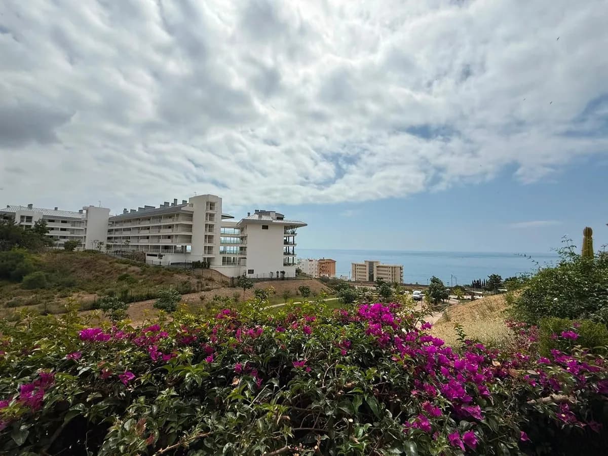 2 Bedroom Ground Floor Apartment for Sale in Fuengirola, Málaga