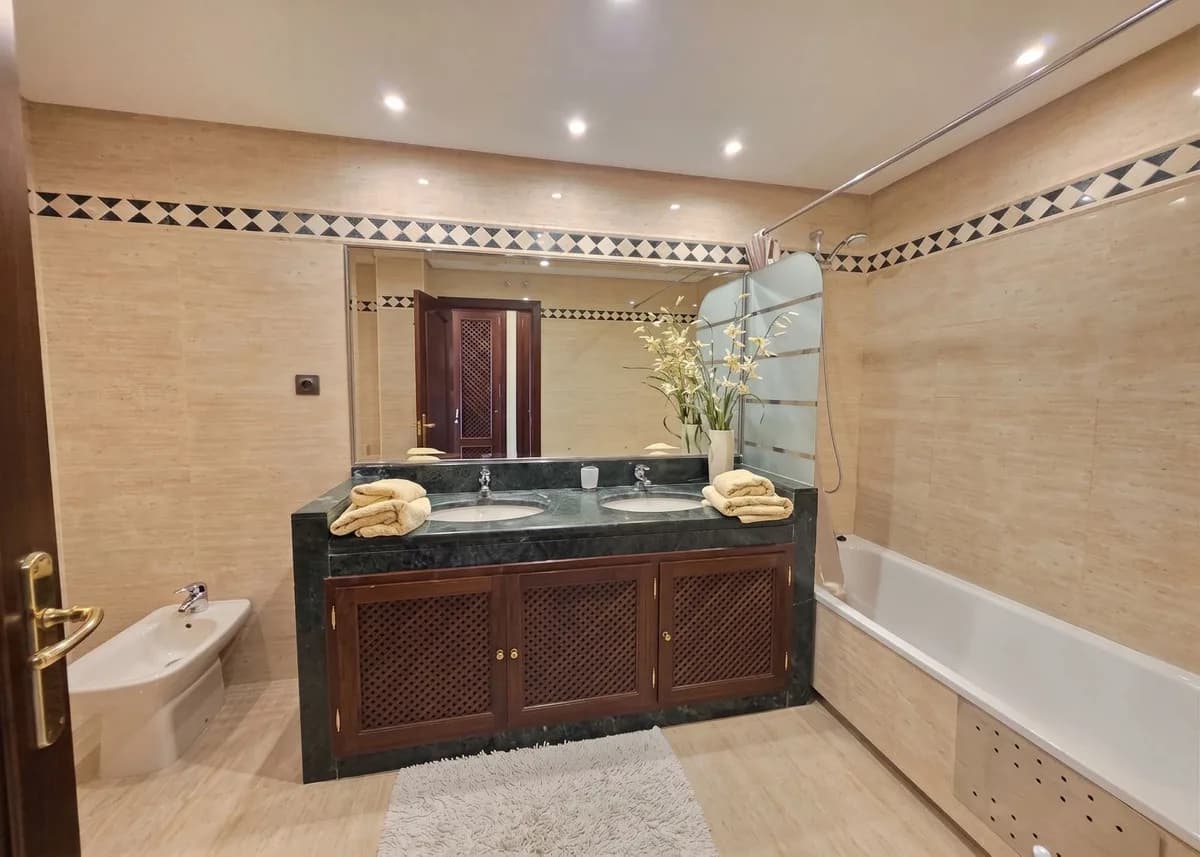 2 Bedroom Ground Floor Apartment for Sale in La Mairena, Málaga - Image 5