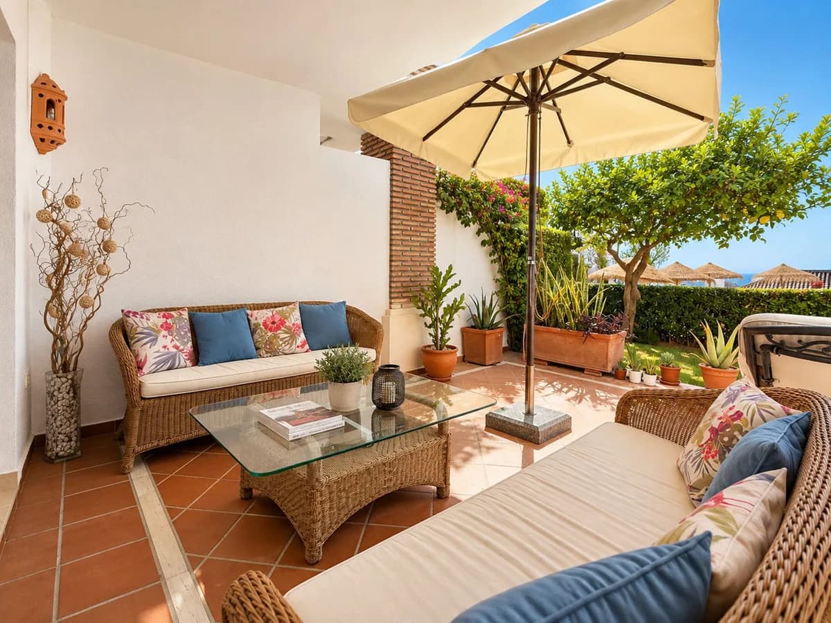 2 Bedroom Ground Floor Apartment for Sale in Los Arqueros, Málaga - Image 3