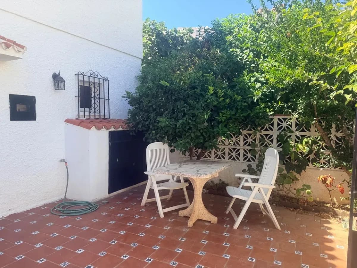 2 Bedroom Detached Villa for Sale in Benalmadena, Málaga