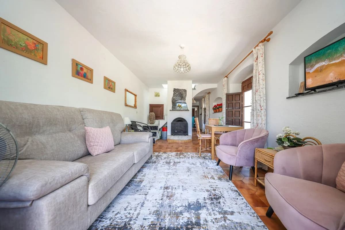 1 Bedroom Penthouse for Sale in Coín, Málaga - Image 4